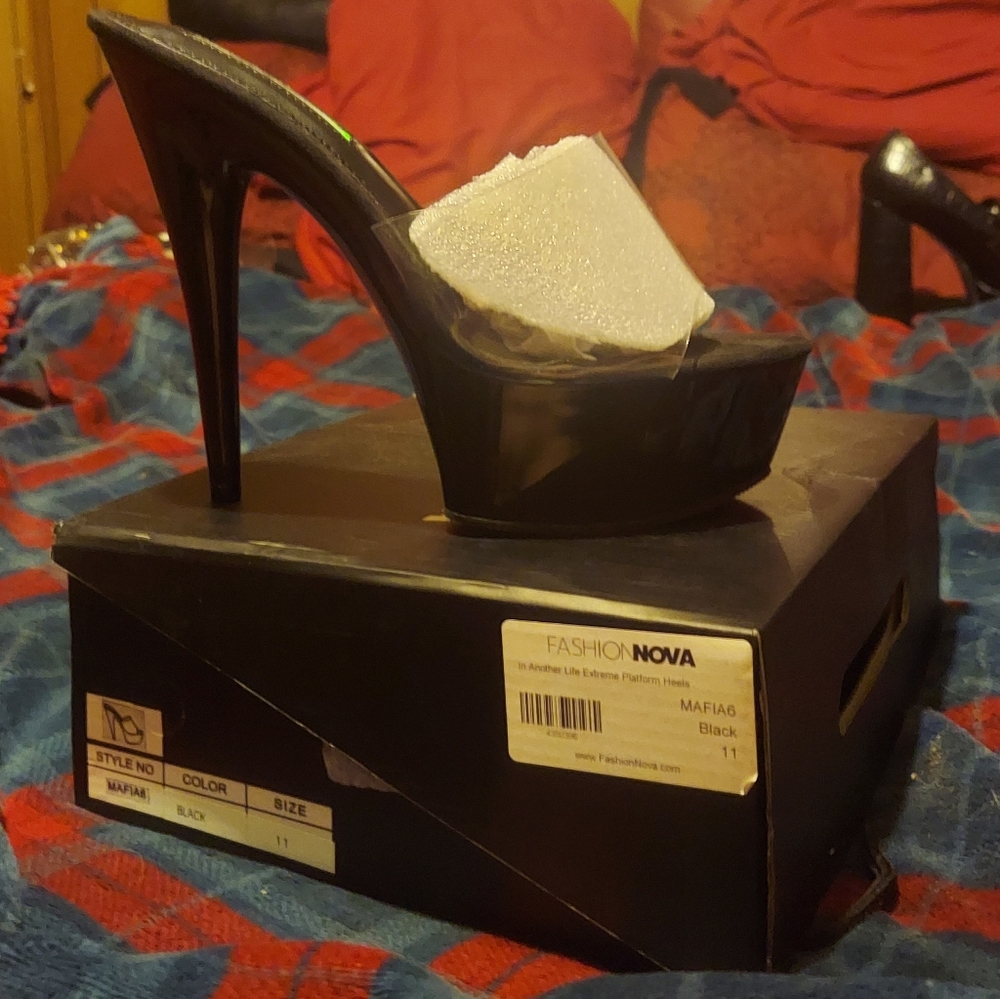 Fashion Nova Heels sz 11